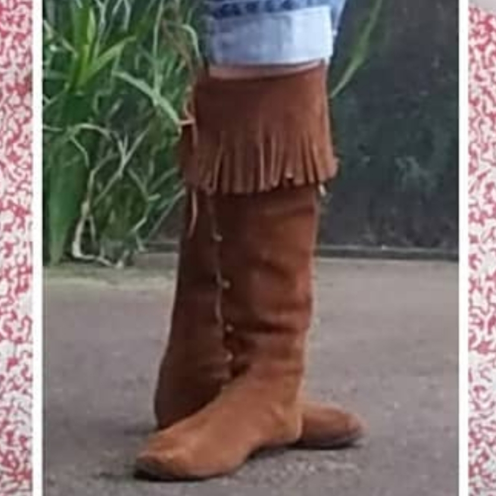 Boho Minnetonka side lace knee high boots